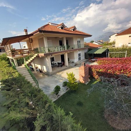 Villa Cerpja Kamez 外观 照片