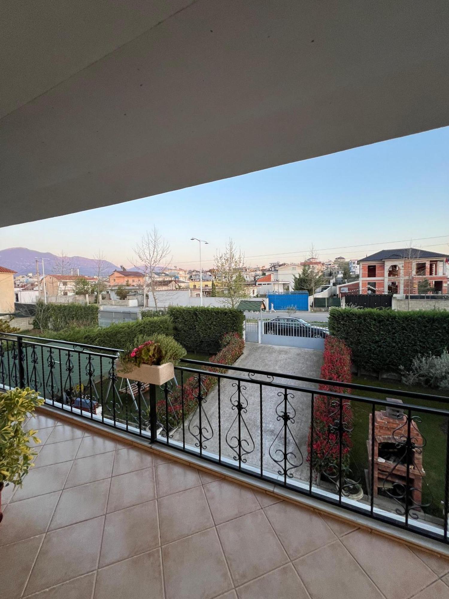 Villa Cerpja Kamez 外观 照片